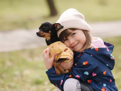 mini-pinscher-y-niños